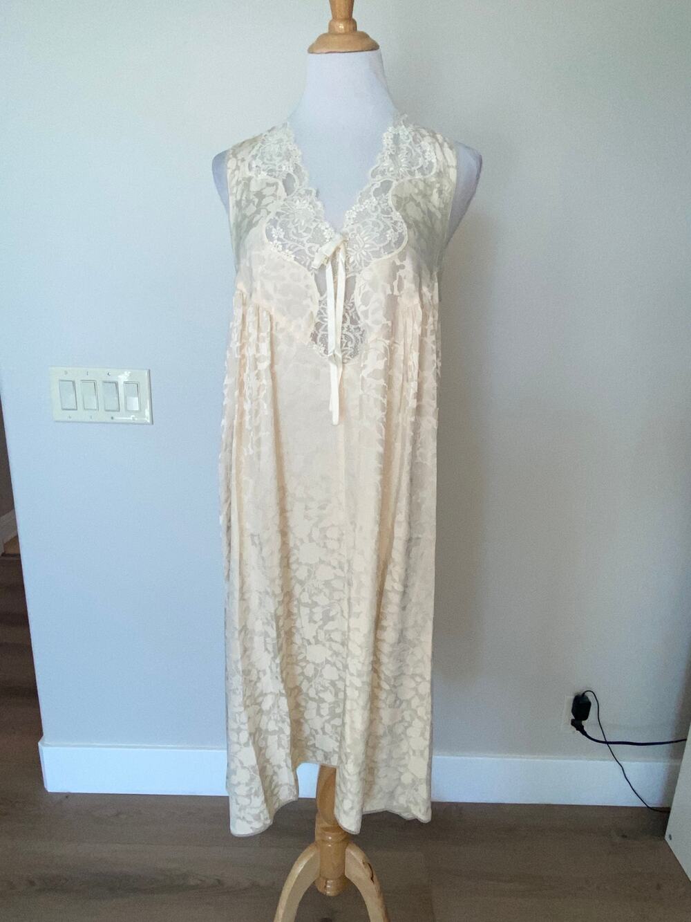Madame Michiko Japan Vintage Silk Dress Nightgown Midi Lace M/L